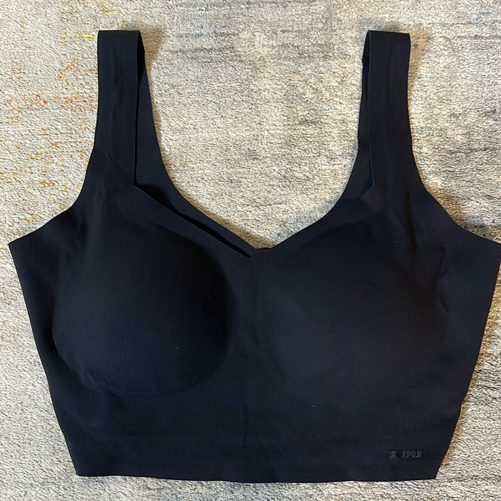 Skims black bra size Large EUC